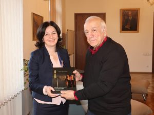 შეხვედრა განათლების, მეცნიერების, კულტურისა და სპორტის სამინისტროს წარმომადგენლებთან